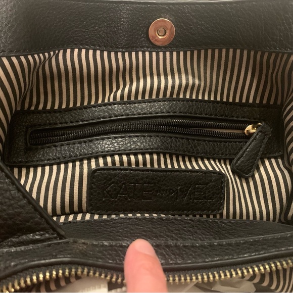 Kate and Mel vegan leather hobo-style black purse/handbag - Picture 2 of 11